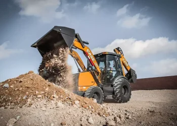 CASE 580: огляд популярного екскаватора-навантажувача