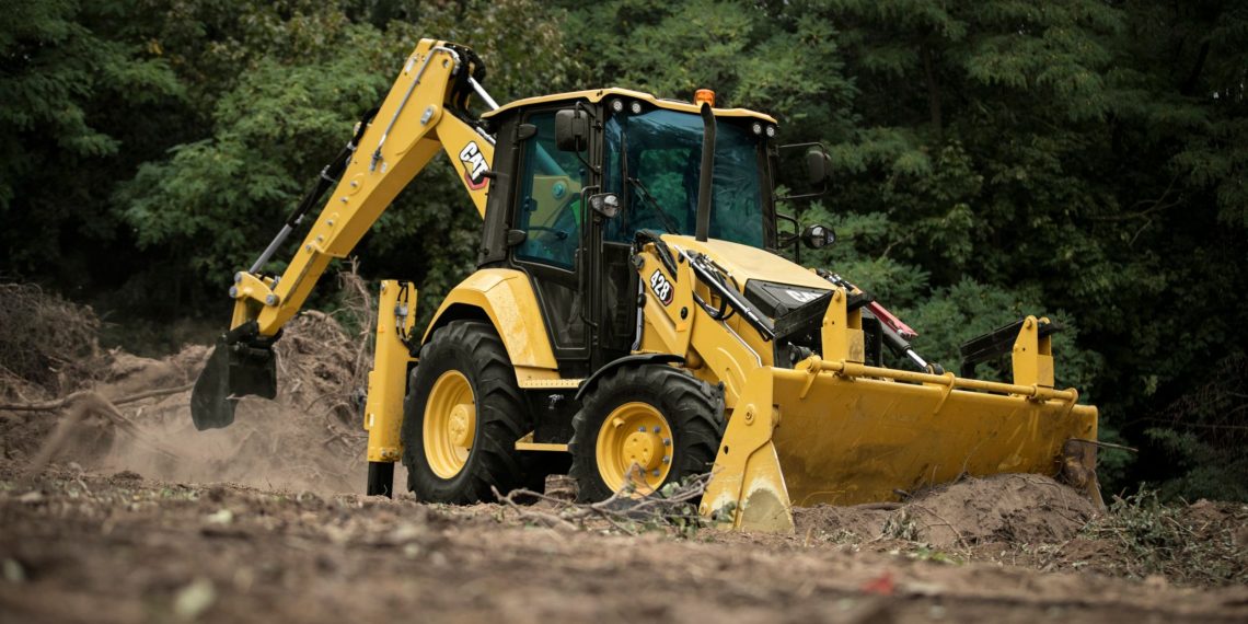 CAT 428: надійний вибір серед екскаваторів-навантажувачів