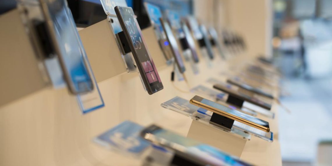 В 2026 году смартфоны ухудшатся в характеристиках, но станут еще дороже